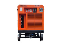 Компрессор винтовой ЗИФ ШВ 14 0,7 (380 660 в, на скатах)